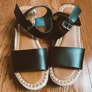 Universal Thread Rae Faux Leather Wedge